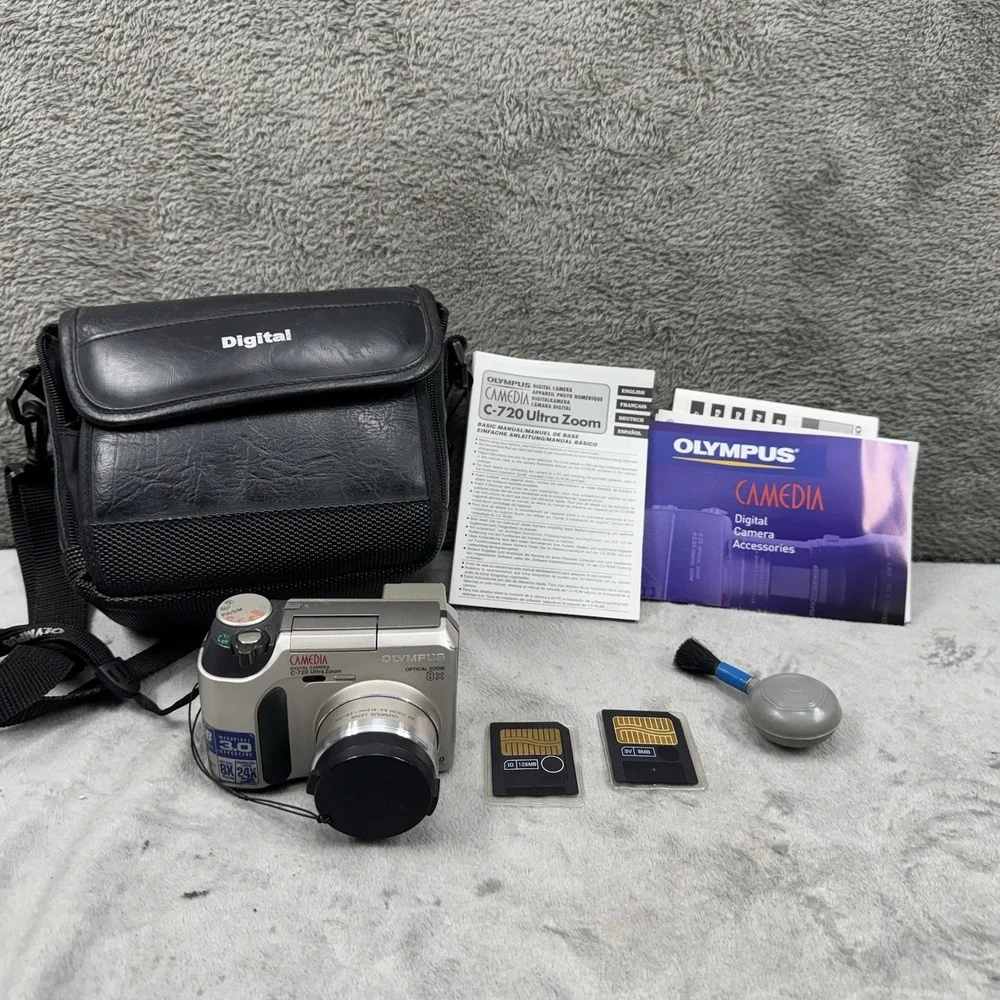 Olympus C-720 Camedia Ultra Zoom Digital Camera 3MP 8x Optical Compact‎ Tested